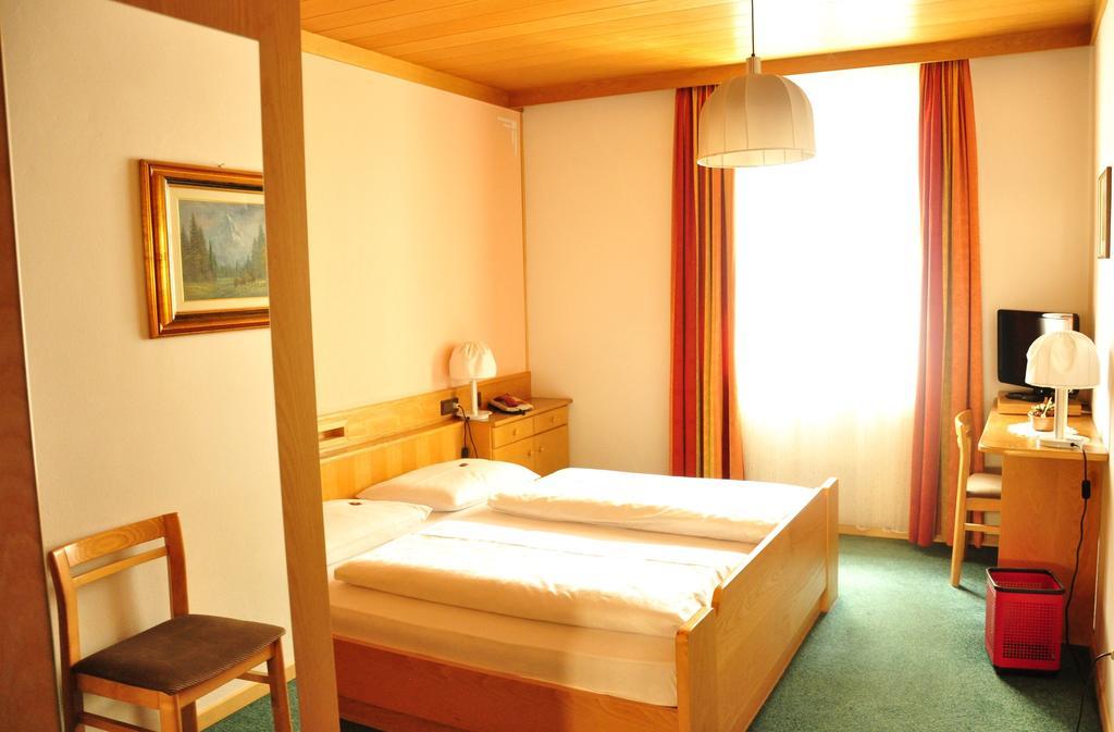 Hotel Grauer Baer Bressanone Room photo